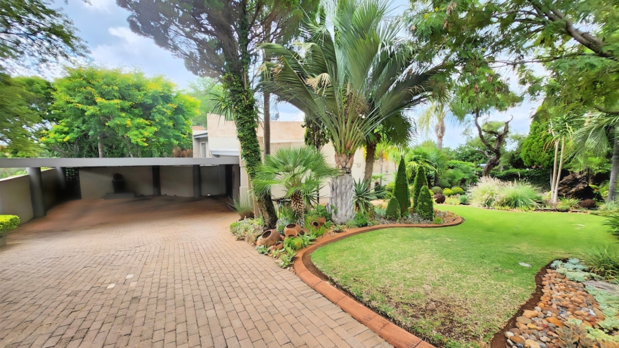 5 Bedroom Property for Sale in Doringkruin North West